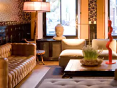 Cliente del TV espejo DecoVue de Wilkes University.